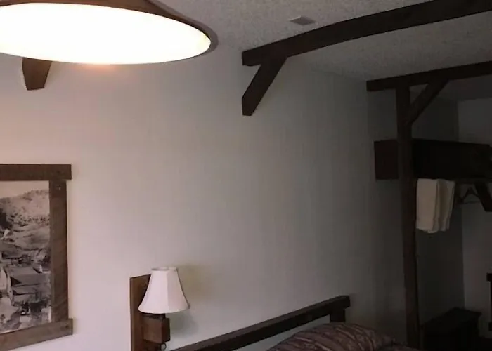 Bunkhouse 2*
