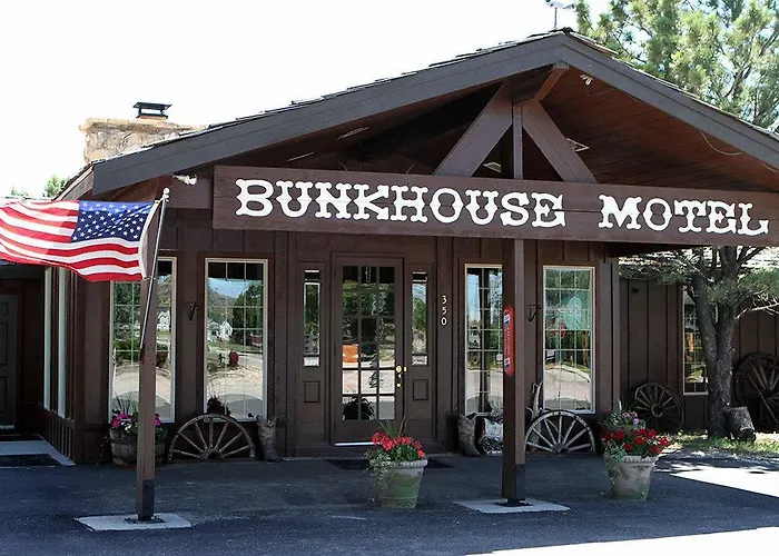 Bunkhouse Motel