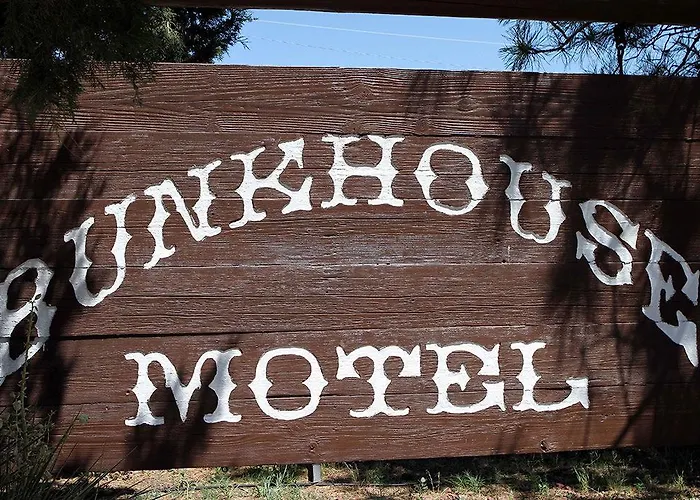 Motel Bunkhouse 2*